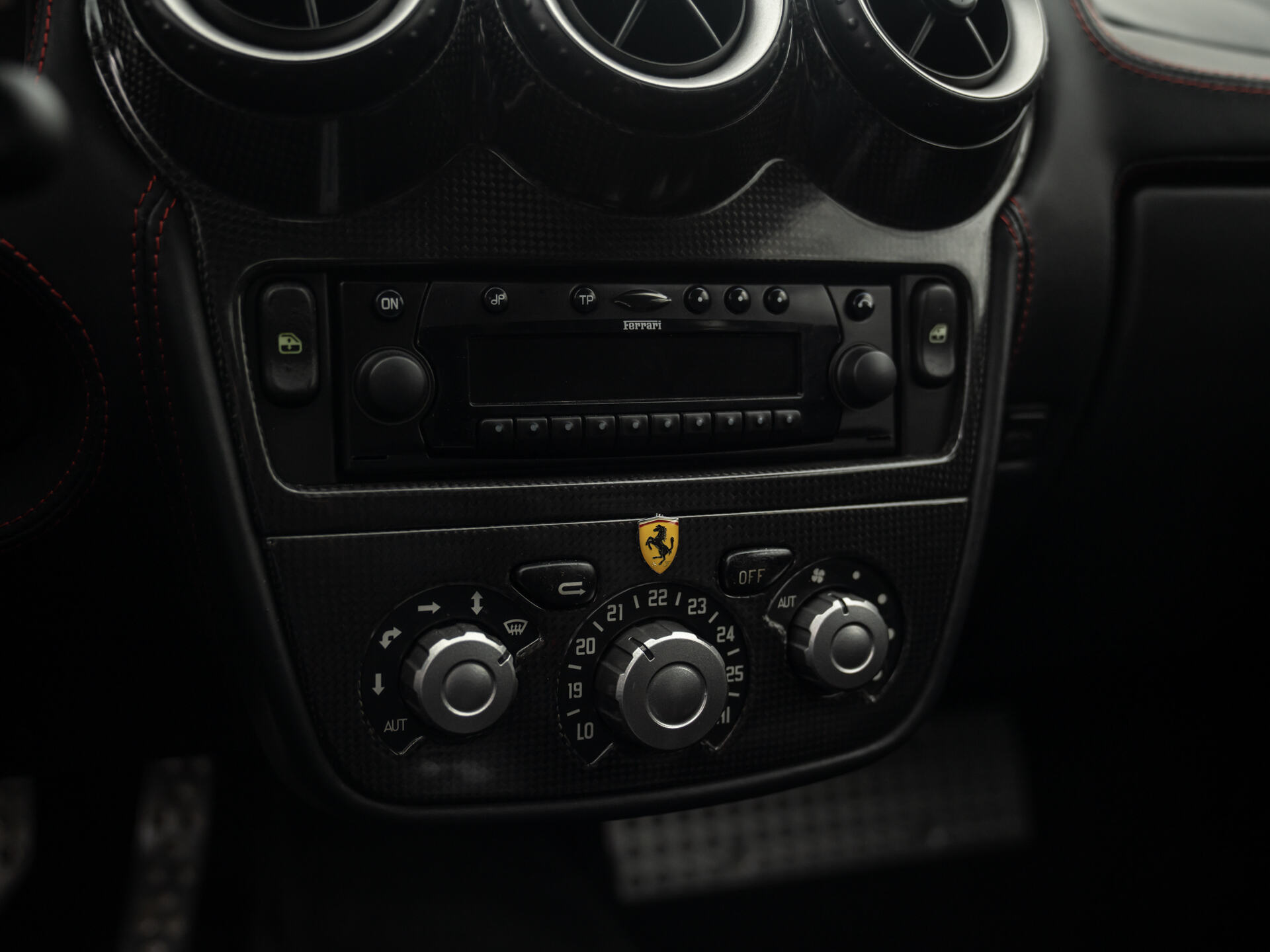 Ferrari F430 Coupé Rosso Corsa 4.jpg